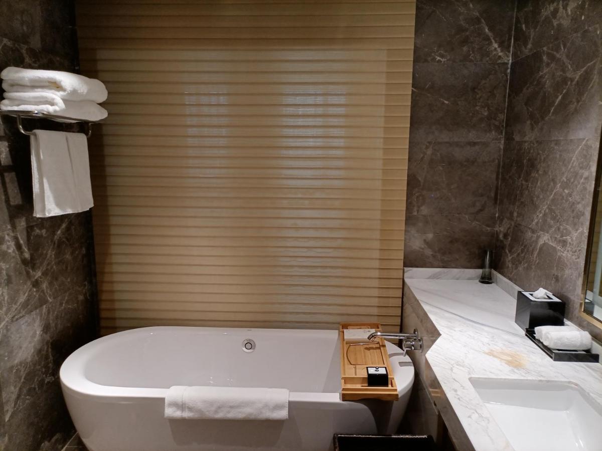 Baoying Jinling Hotel Extérieur photo
