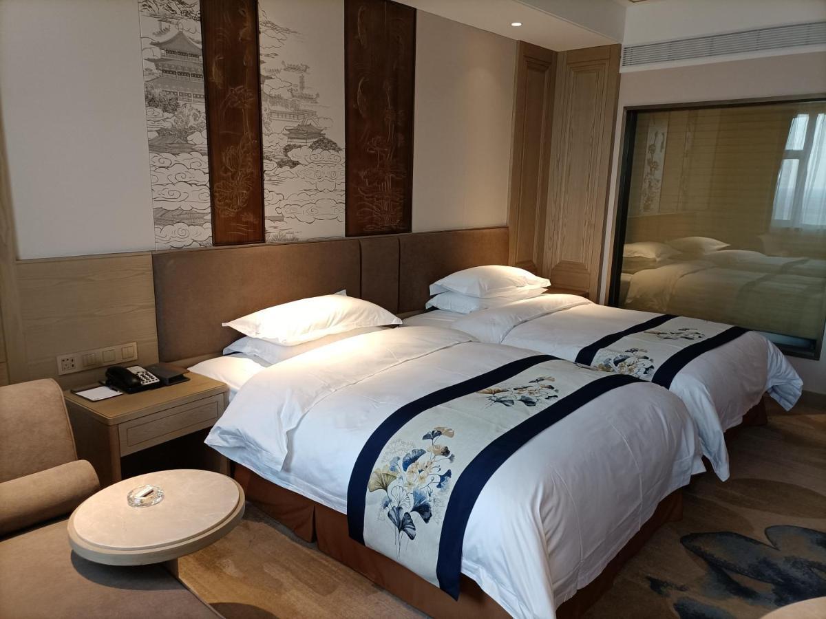 Baoying Jinling Hotel Extérieur photo